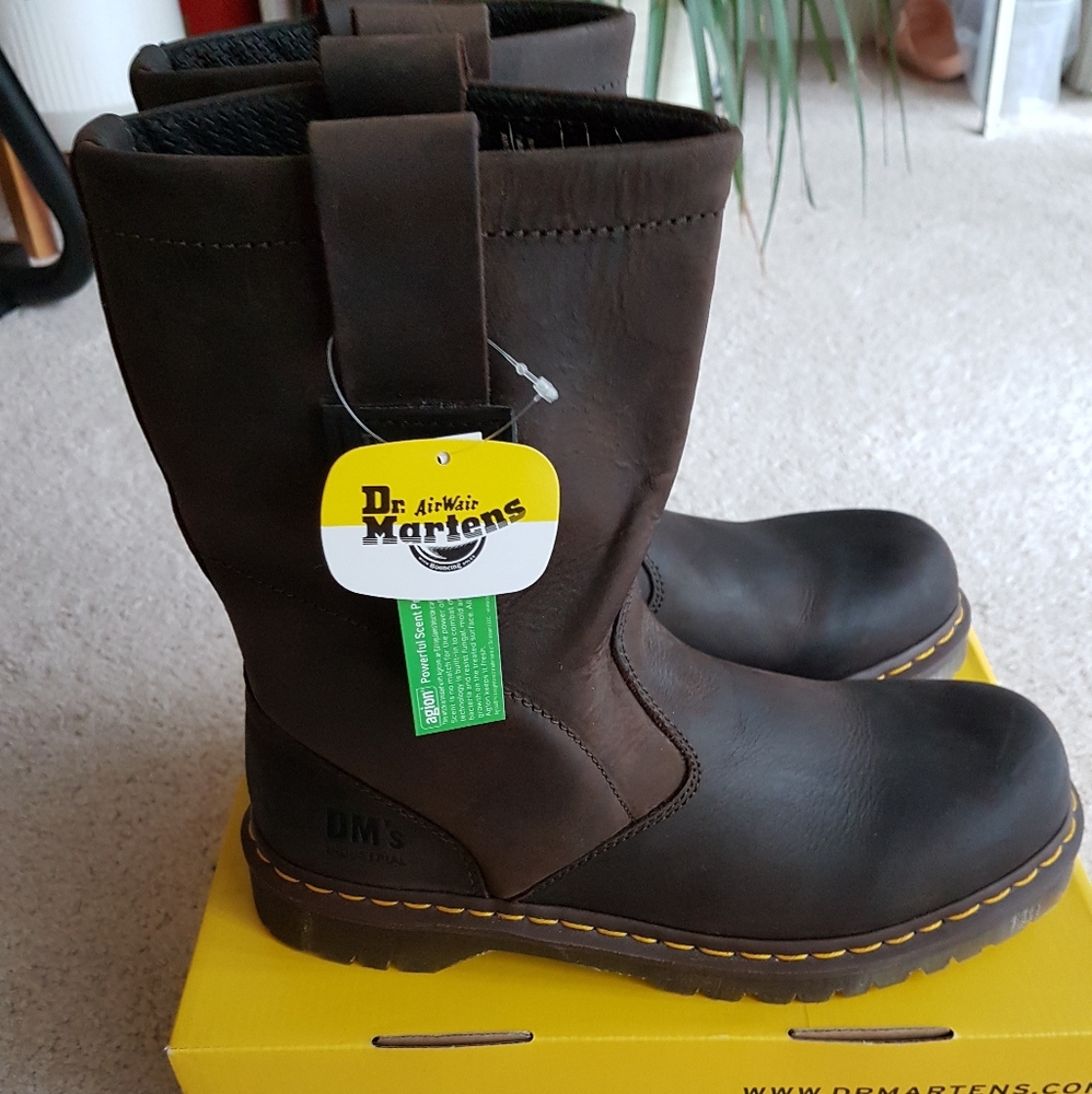 Dr. Martens 2296 Wellington NS Work Boot